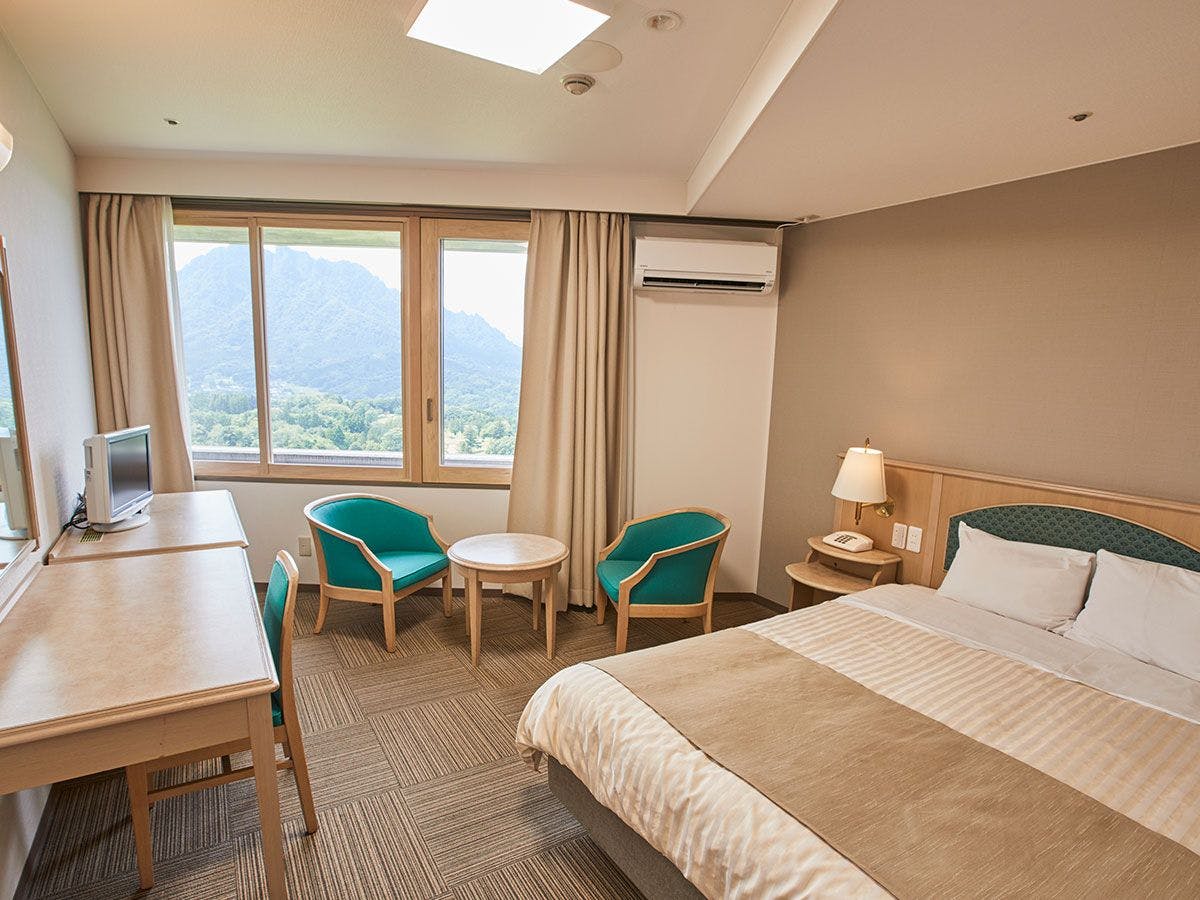 ห้องดับเบิลที่สะดวกสบายและเป็นที่นิยมสำหรับการพักผ่อนและธุรกิจ