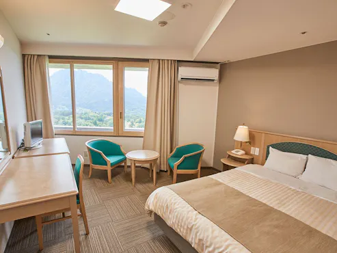 ห้องดับเบิลที่สะดวกสบายและเป็นที่นิยมสำหรับการพักผ่อนและธุรกิจ