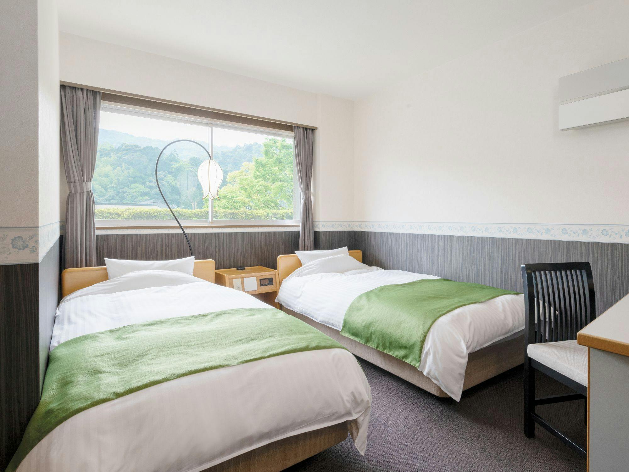 ห้องเตียงคู่ฝั่งภูเขา