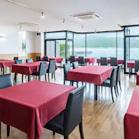 ร้านอาหาร 'Pure'