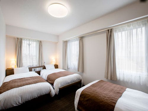 【禁煙】トリプル／ベッド幅110cm×3台