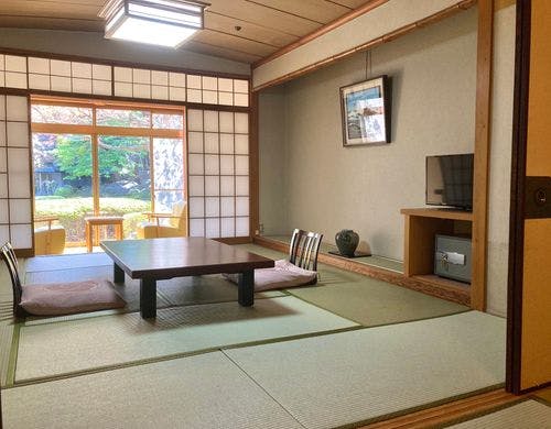 【庭園前】和室二間一例