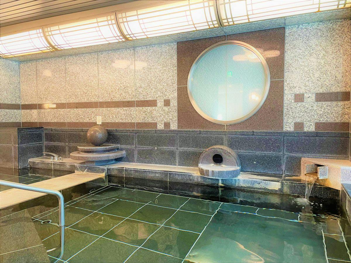 Atami Season Hotel