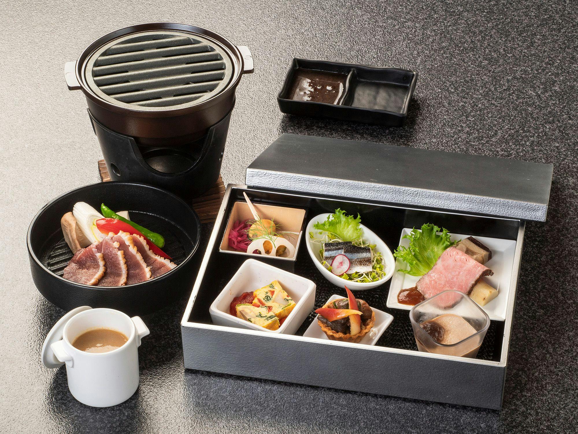 Atami Season Hotel