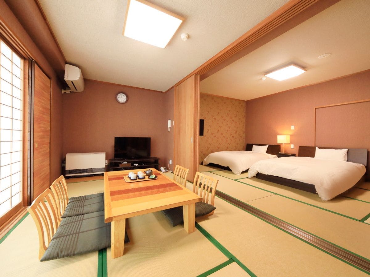 【2층 일본식 및 서양식 객실】