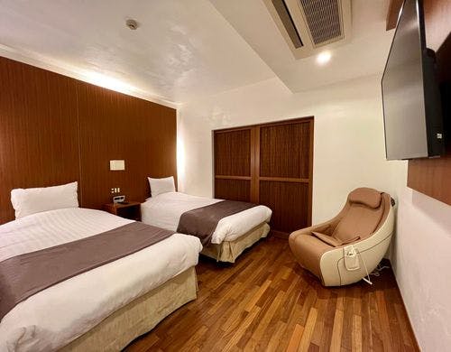 ツイン・デラックス