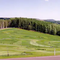 *【Padang Golf Taman】