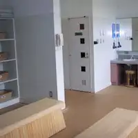 *Ruang Menukar Pakaian