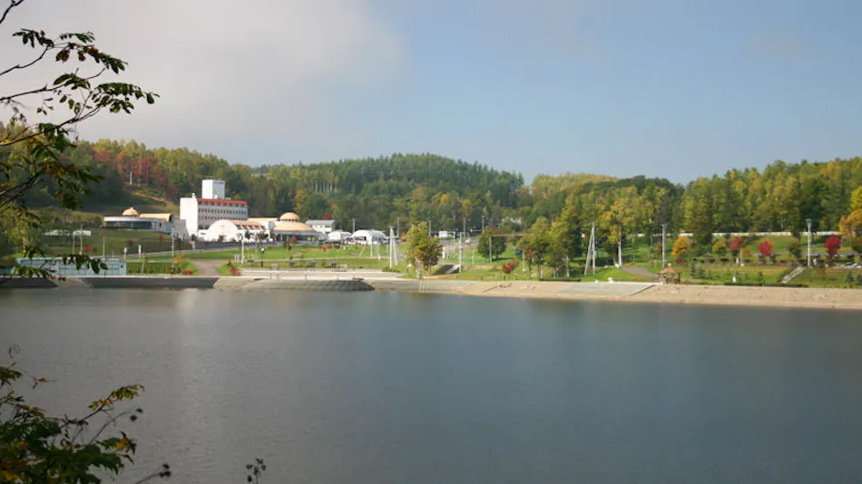 Lakeside Sakuraoka
