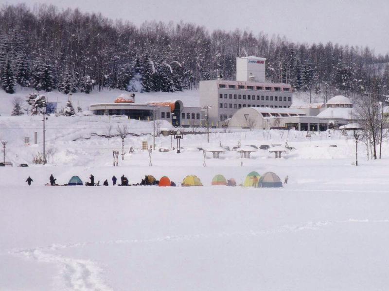 Lakeside Sakuraoka