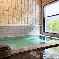 Kolam Air Panas Wanita