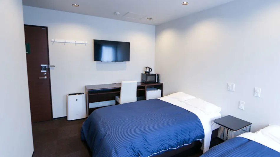 Hotel Livemax Yokohama Kannai Ekimae