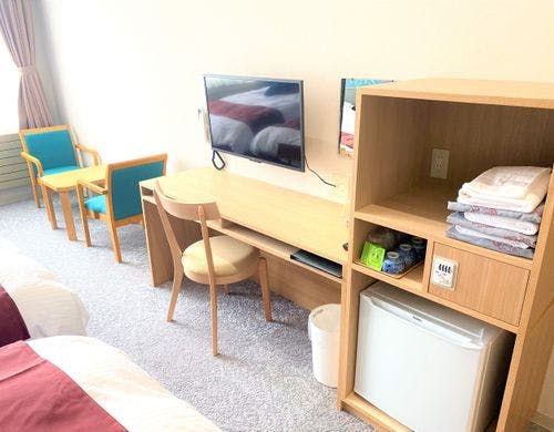 【洋室トリプルルーム】広々とした洗面台