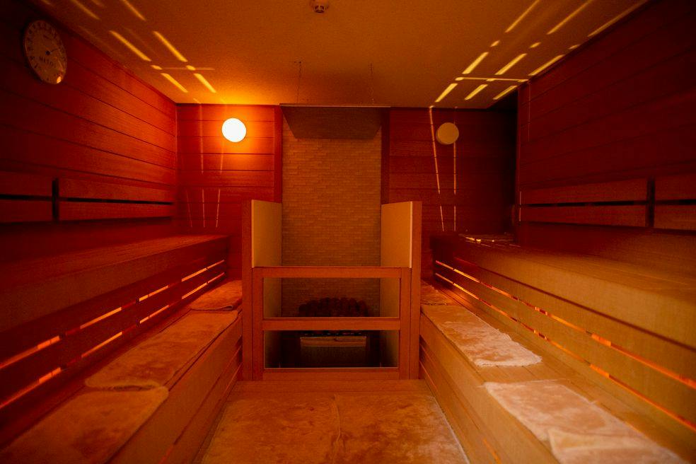 Sauna & Capsule New Wing