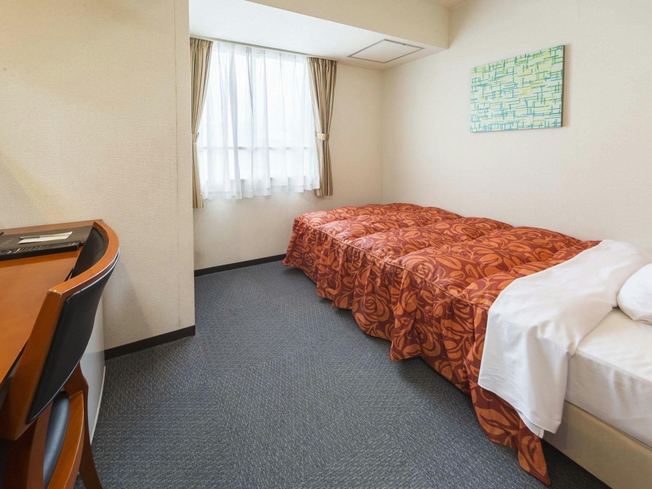 ห้องพักเดี่ยว｜ใช้เตียง Simmons!