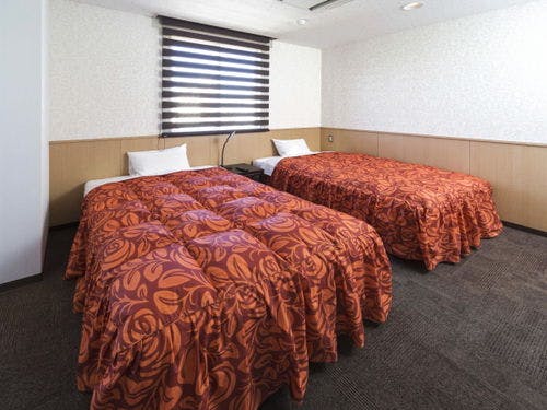 ツインルーム｜シモンズベッド採用！