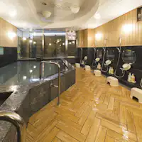 ห้องอาบน้ำรวมชาย