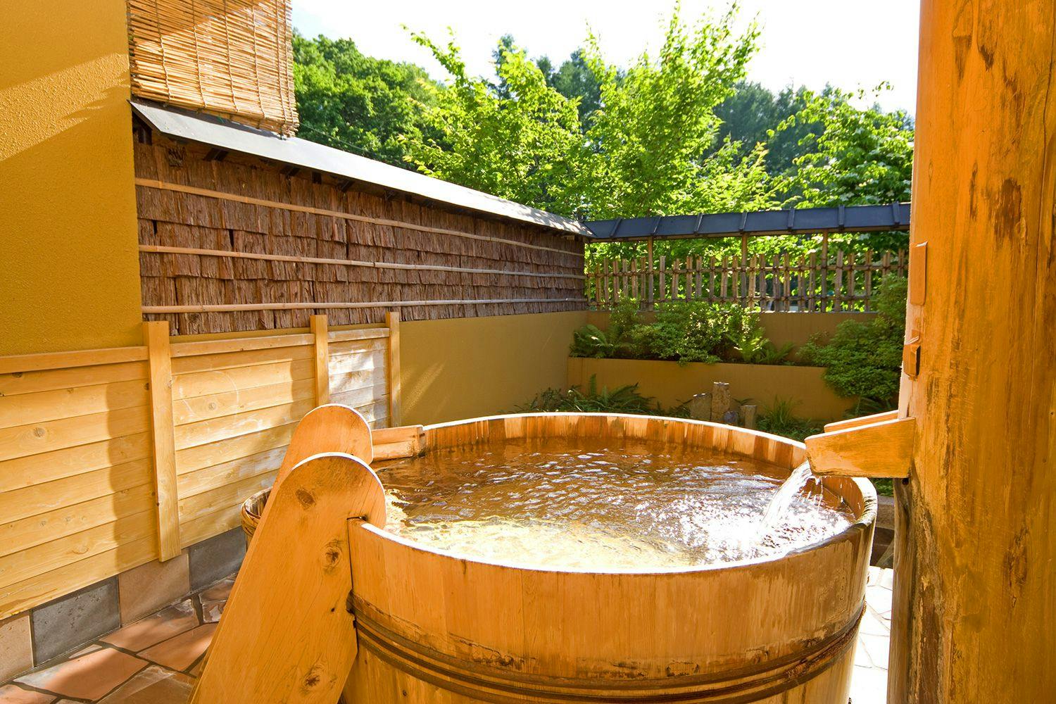 Okutone Onsen Hotel Sunbird