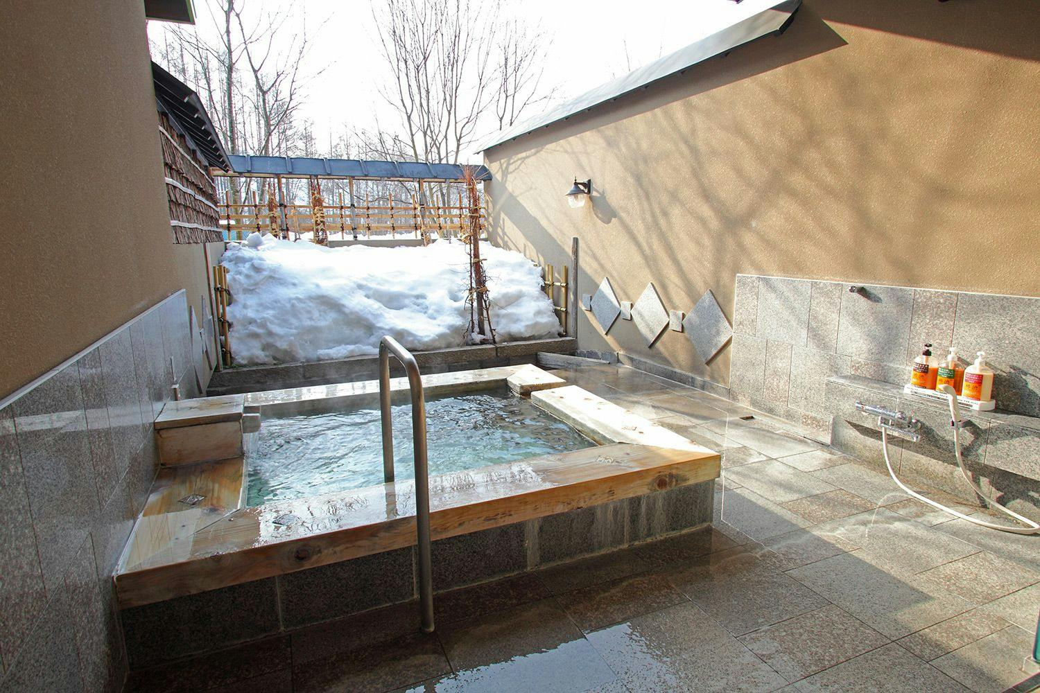 Okutone Onsen Hotel Sunbird