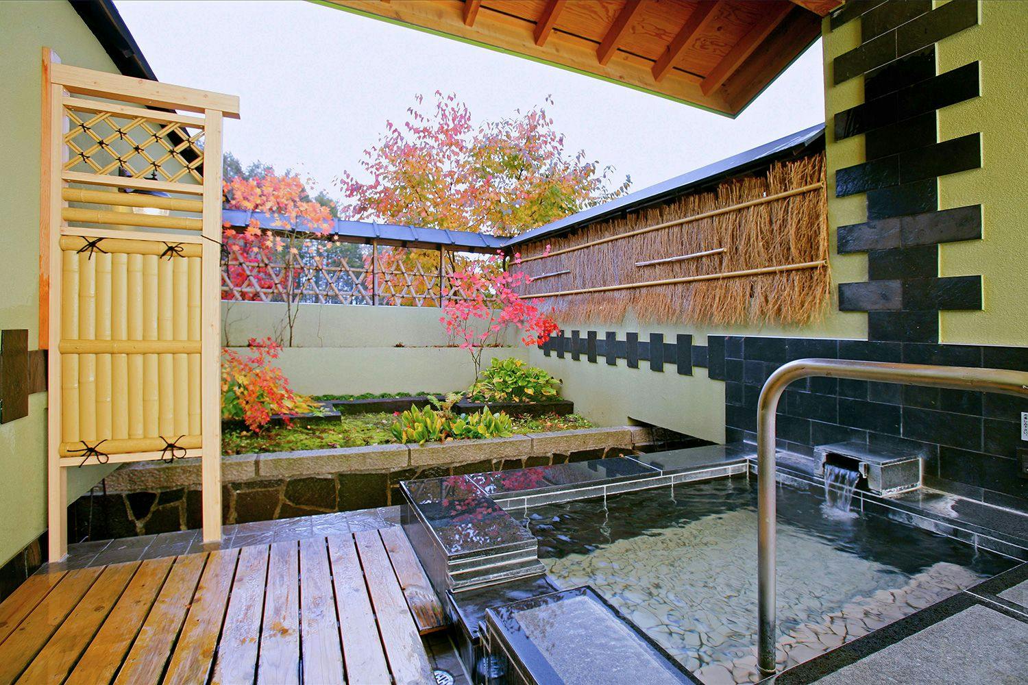 Okutone Onsen Hotel Sunbird