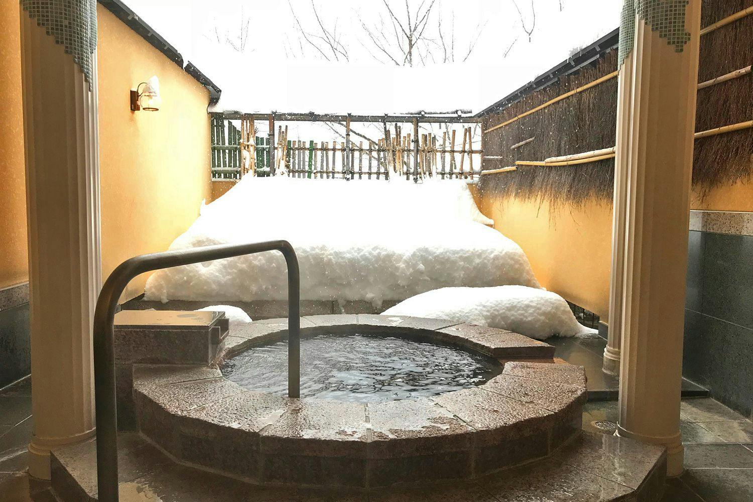 Okutone Onsen Hotel Sunbird