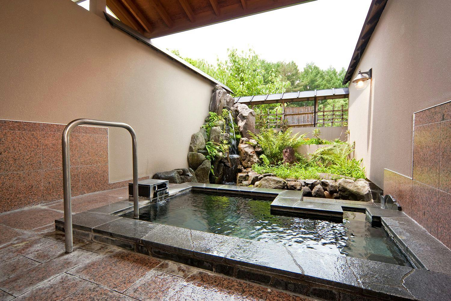 Okutone Onsen Hotel Sunbird