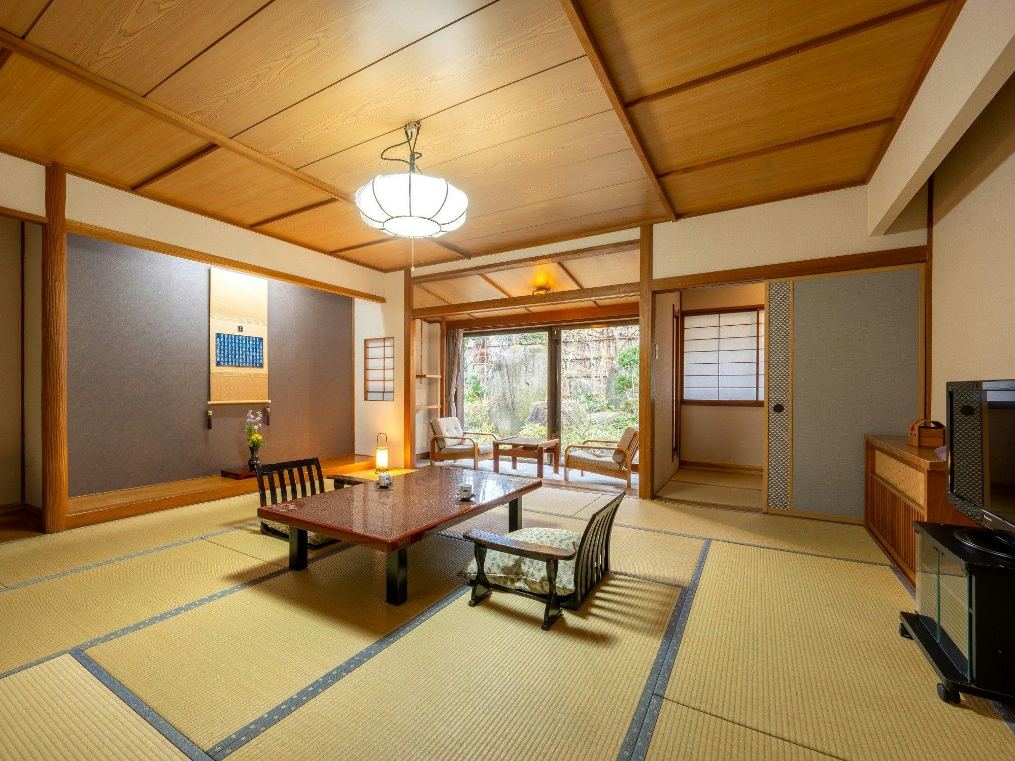 【ห้องพักอาคารหลัก】