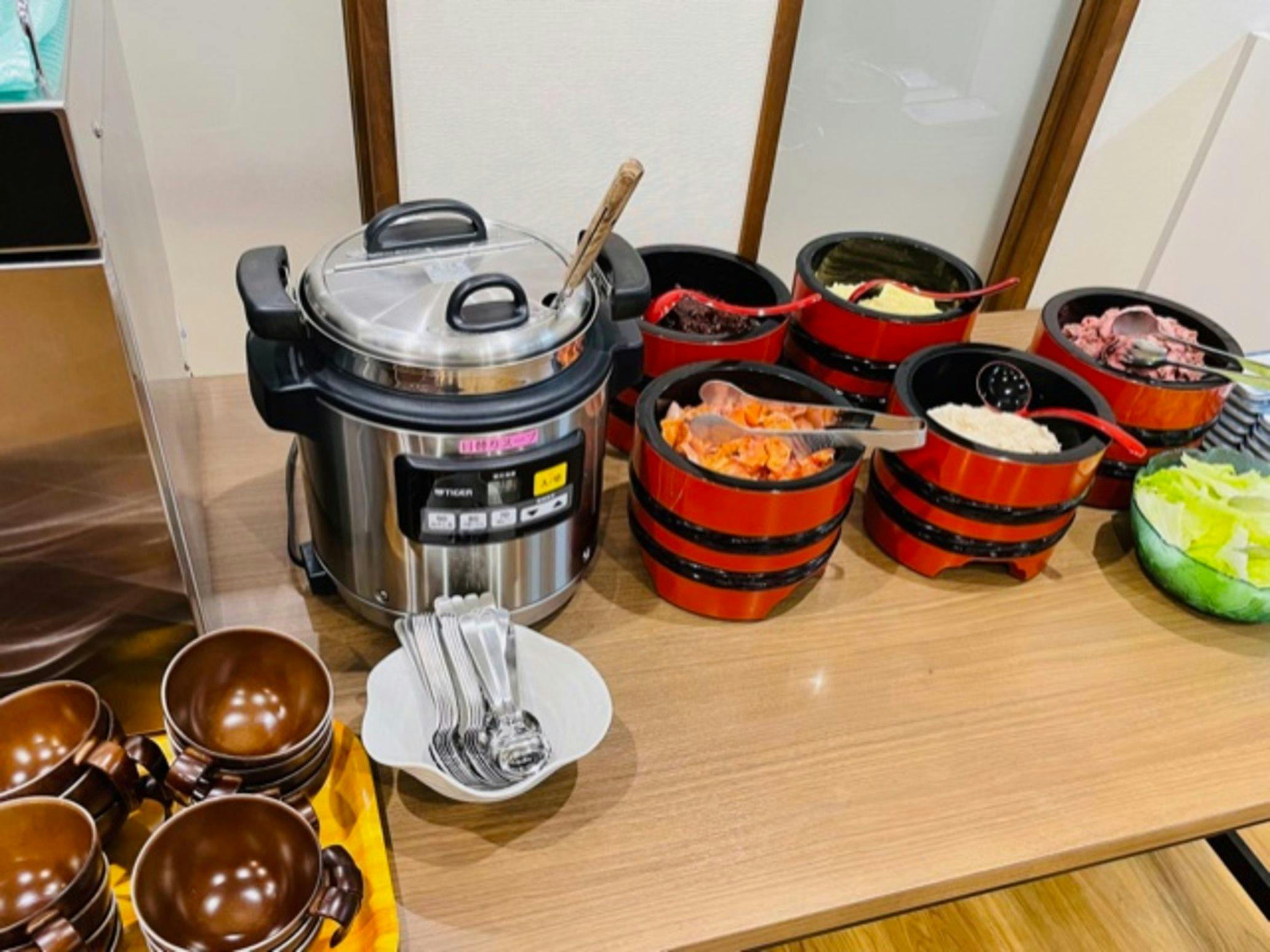 ซุปประจำวันและมุมท็อปปิ้งขนมปัง