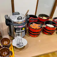 ซุปประจำวันและมุมท็อปปิ้งขนมปัง