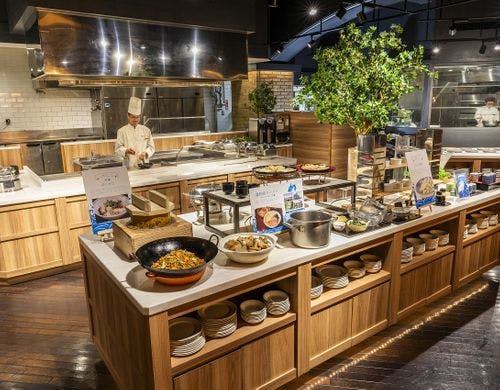 静岡グルメを数多く準備しております。