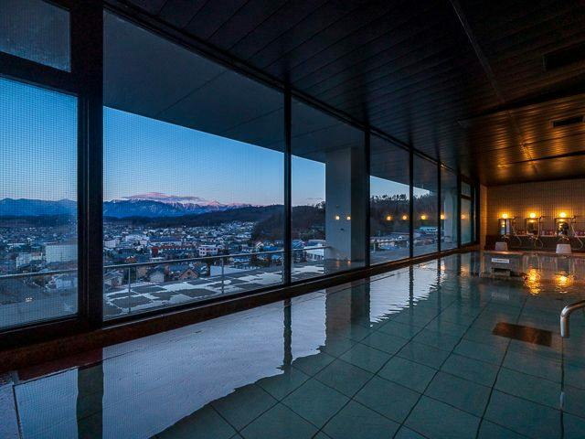 onsen hotel OMOTO