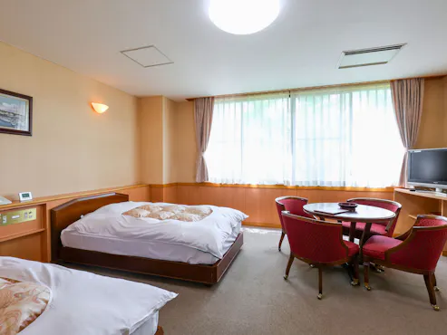 【ห้องพักแบบตะวันตกสำหรับผู้ใช้วีลแชร์】กว้างขวาง ไม่มีขั้นบันได