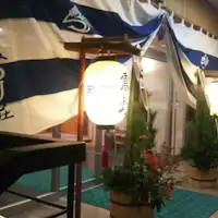 ทางเข้าที่มีกลิ่นอายของวันปีใหม่