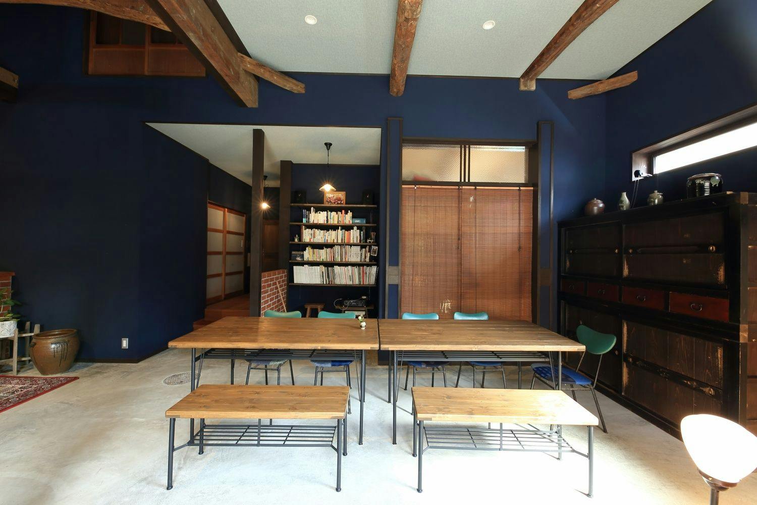 Lobby lounge renovated in 2021