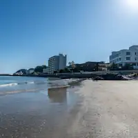 寧靜的波浪延展,勝浦之海