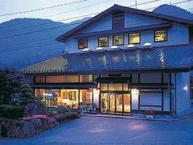 旅館山水