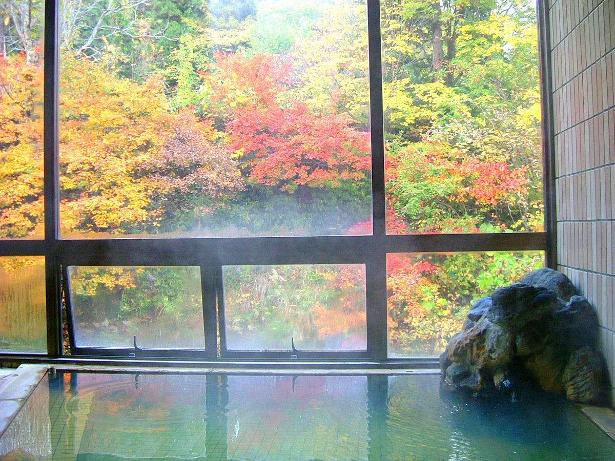 【ห้องอาบน้ำ】คุณสามารถสัมผัสถึงการเปลี่ยนแปลงของฤดูกาลได้