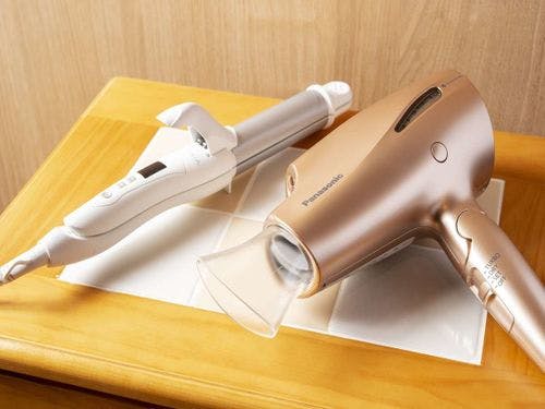 ナノケア ドライヤー・ヘアアイロン完備