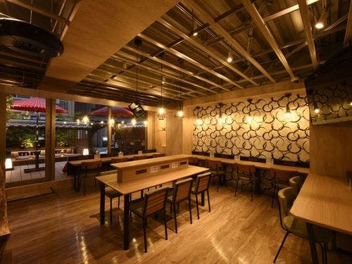 カフェバル「ウブド」