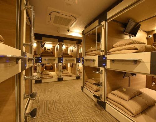 女性カプセルフロア  さわやかな空間です