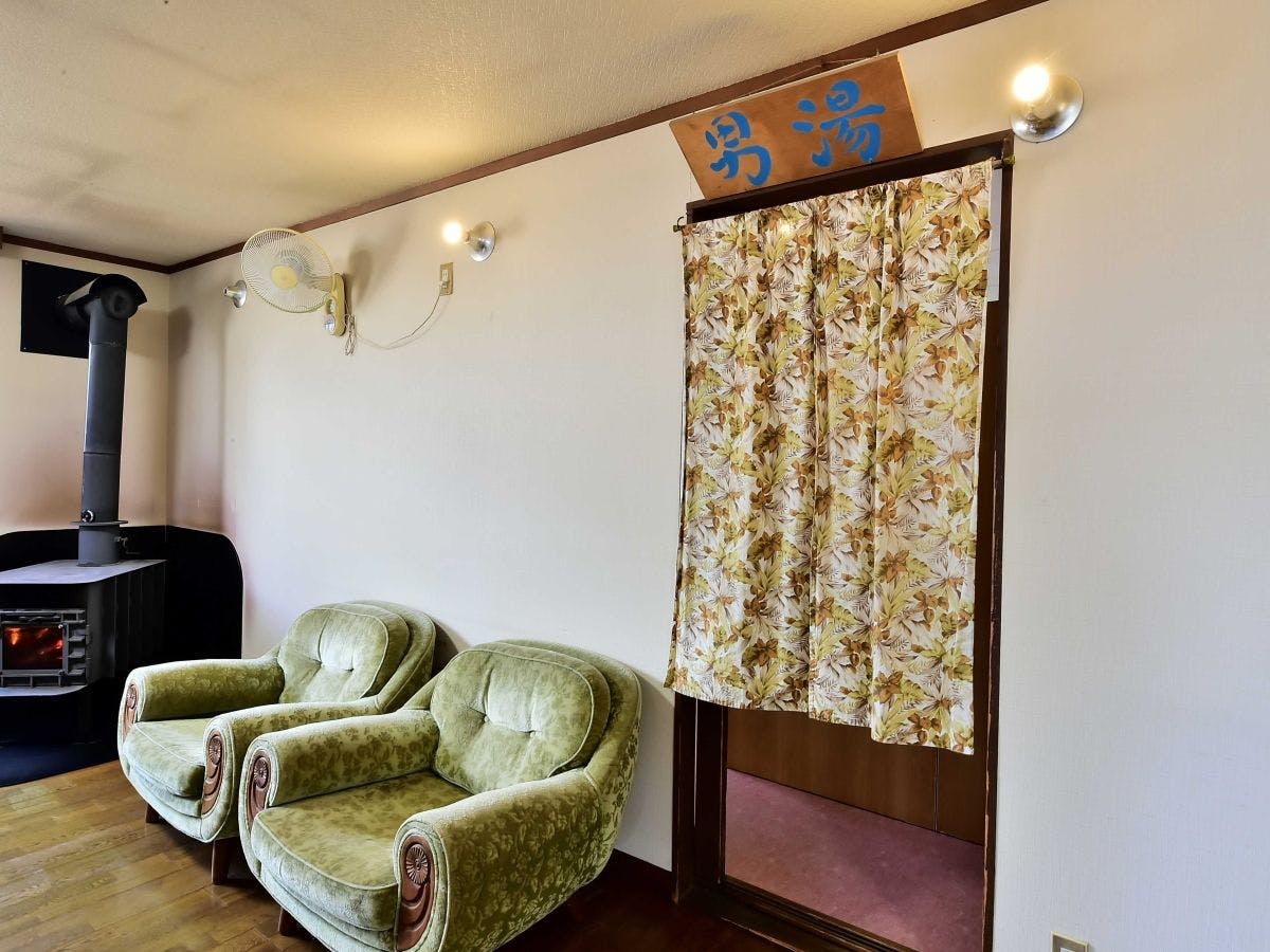 ทางเข้าออนเซ็นชาย