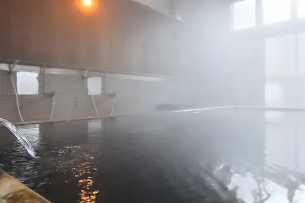 น้ำพุร้อนธรรมชาติ 100% จากแหล่งกำเนิด