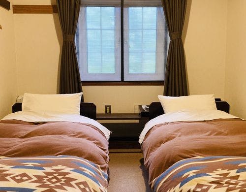 洋室バス付２・３～４名