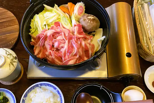 อาหารเย็นฤดูหนาว (อุด้งหม้อไฟ)