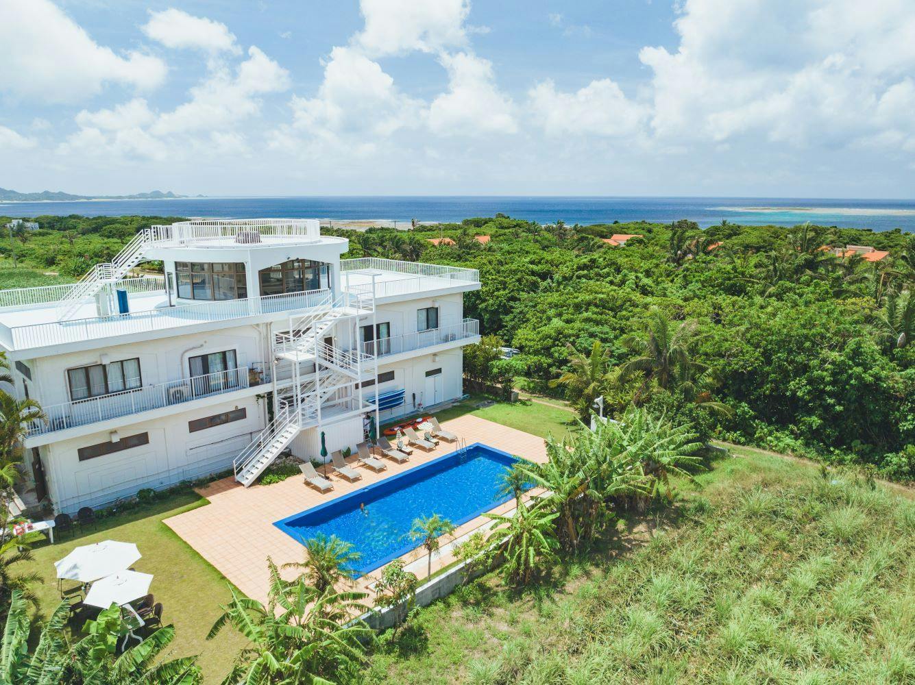 ภายนอกอาคาร