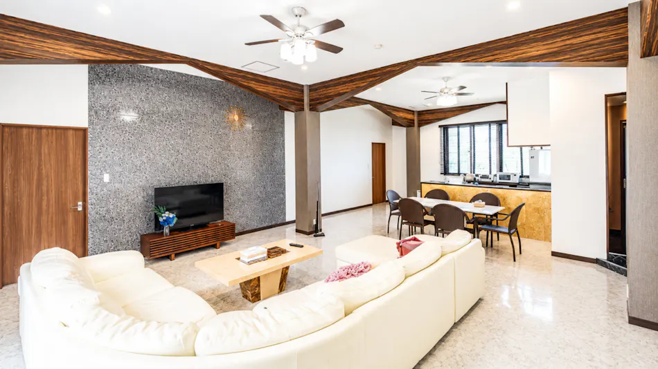 Resort Inn Blue Cave