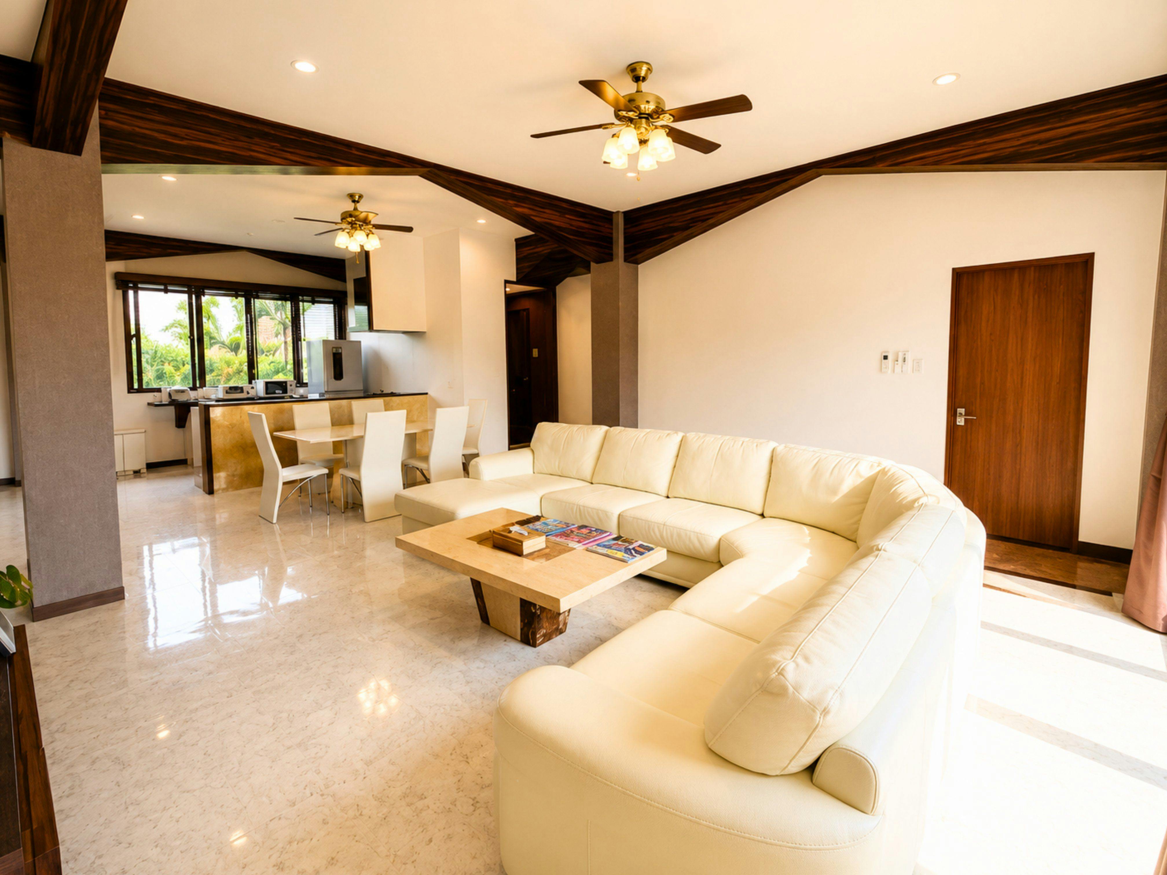 Resort Inn Blue Cave