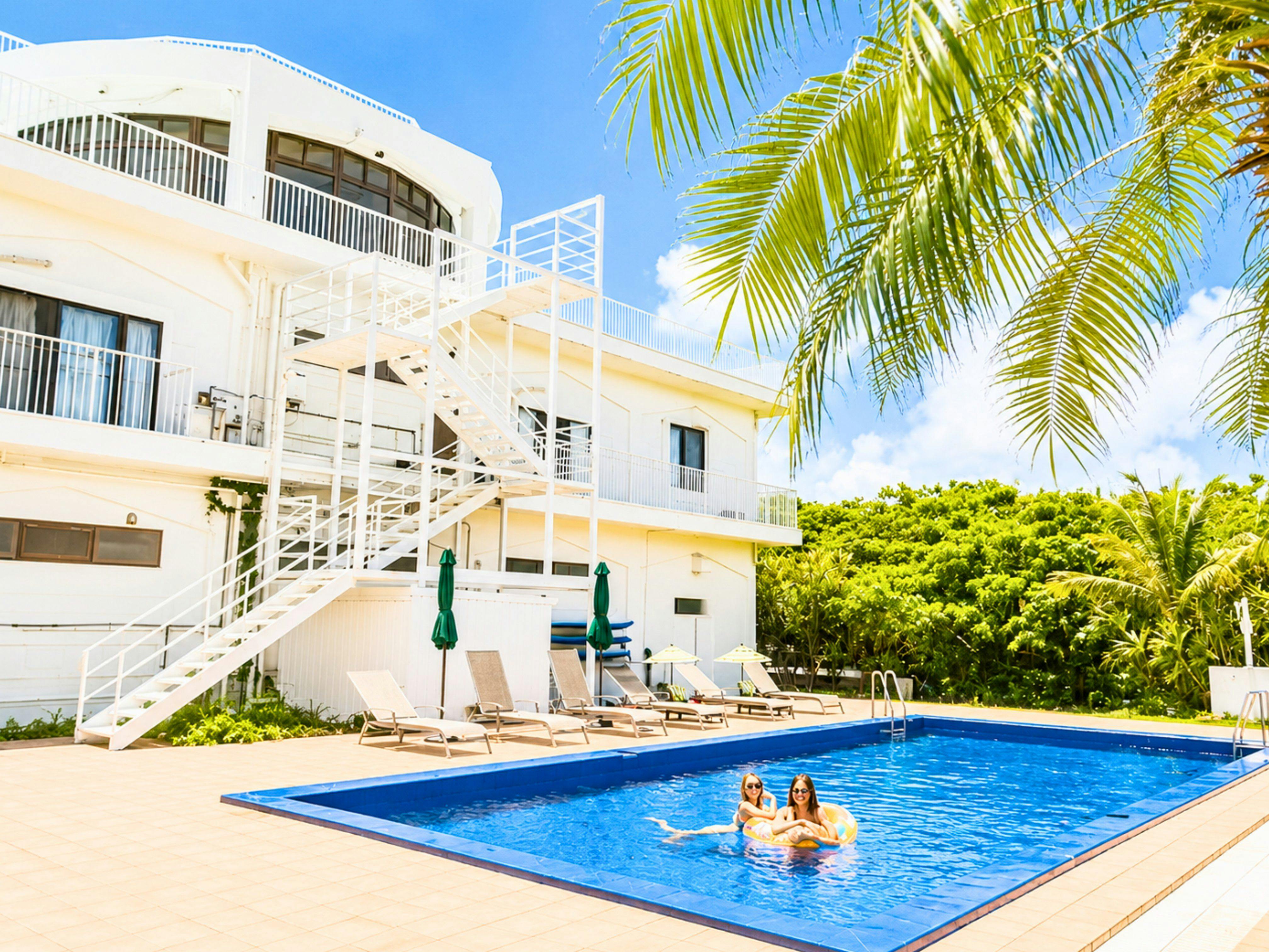 Resort Inn Blue Cave