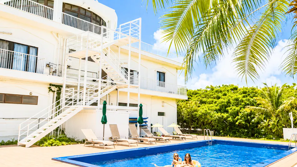 Resort Inn Blue Cave
