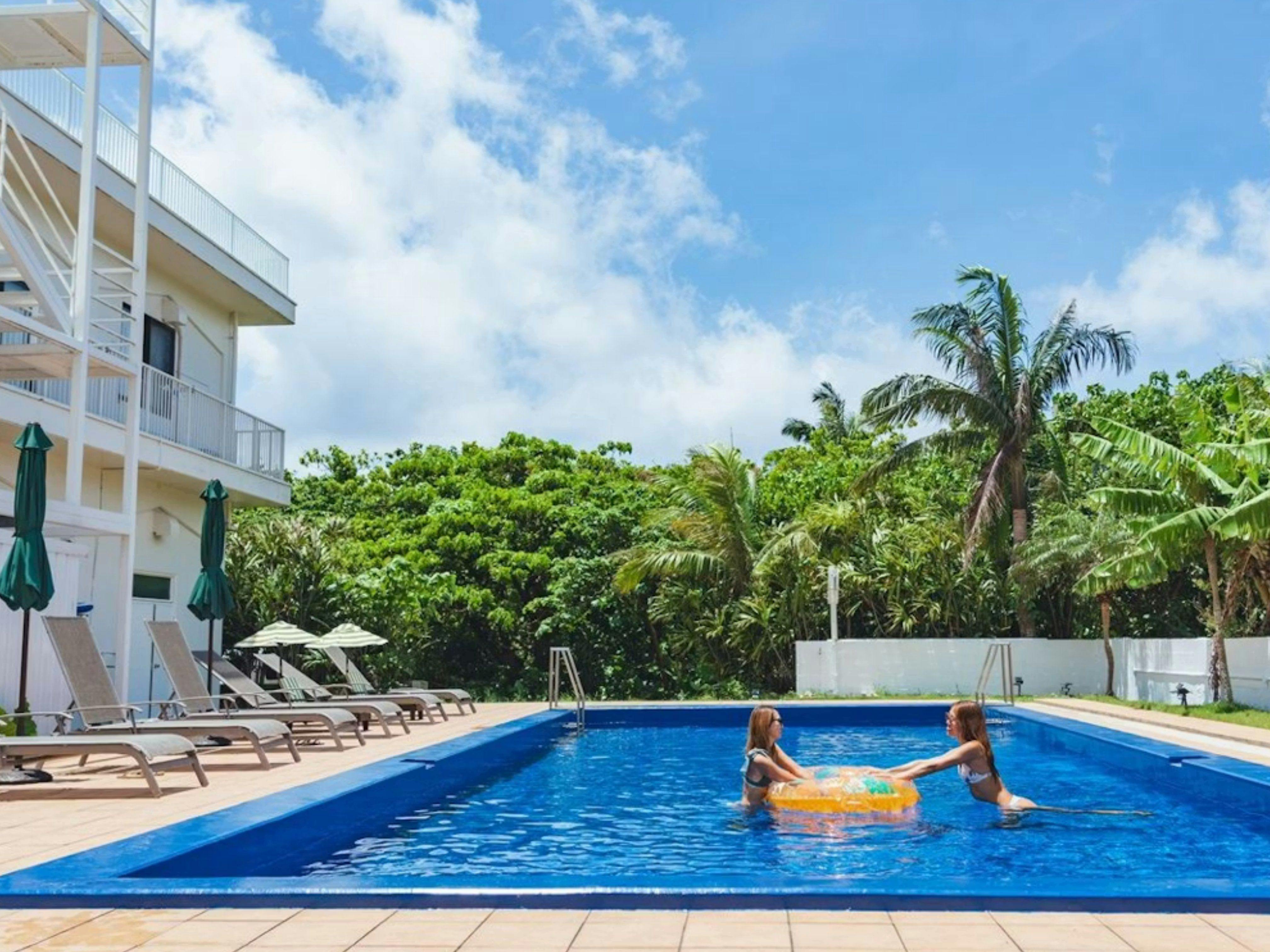Resort Inn Blue Cave